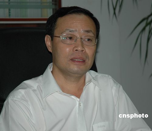 人民代表大会第二次会议2007年十二月四日补选徐唐先为海口市政府市长