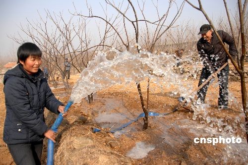 受益人工灌溉 中国耕地受旱面积缩减2700余万亩