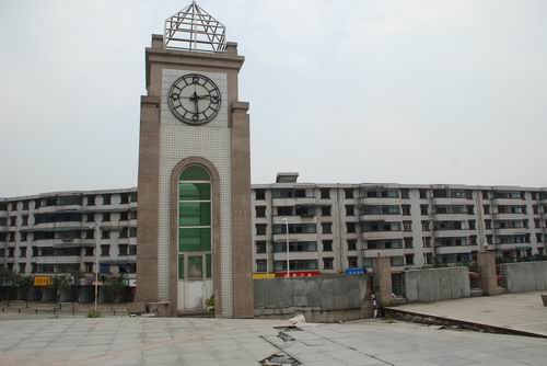 人民网:不能忘却的记忆 坚强向前的汉旺镇