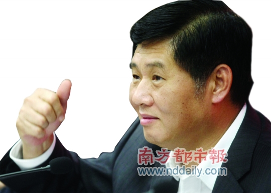 番禺区委书记谭应华在会上发言. 本报记者 冯宙锋 摄