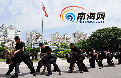 三亚警方成立"海豹"便衣队严打街头犯罪[图]