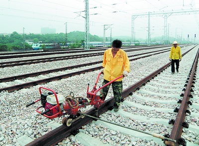 捞刀河新站下月火车试行