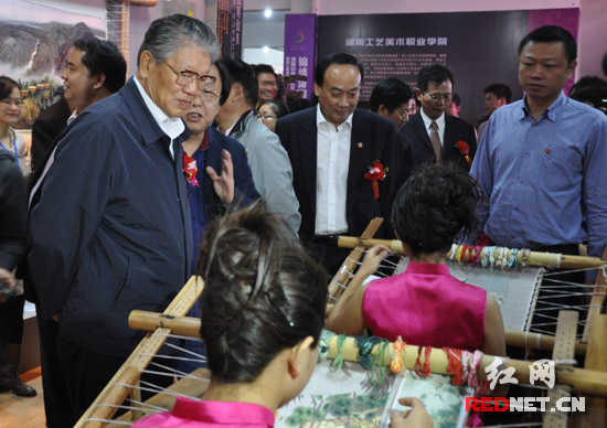 【首发】首届中国湘绣文化艺术节长沙开幕