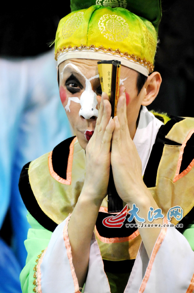 鄱阳湖文化节丑生脸谱组图