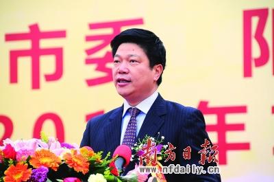 阳江市委书记林少春美丽的阳江一中,阳江一职新校区落成典礼现场.