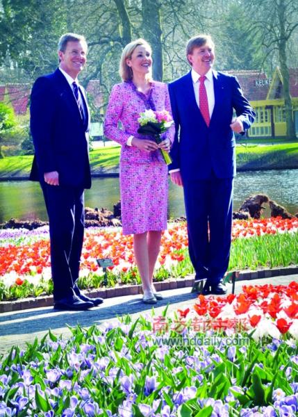 德国总统夫人为第62届荷兰库肯霍夫公园花卉展揭幕