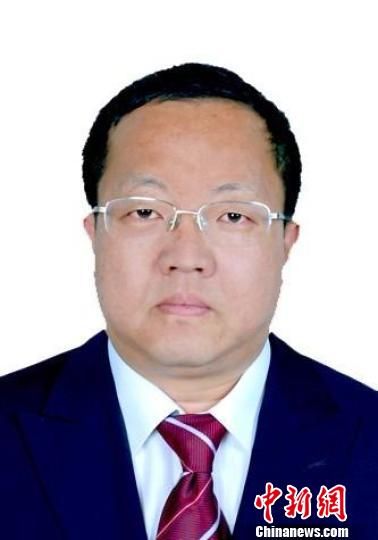 云南贡山县委书记李红文向全球华侨华人祝贺新春