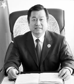 承包商将补偿款交给了村民