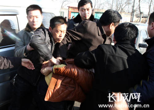 河北沧州警方破获"1.20"抢劫强奸杀人案