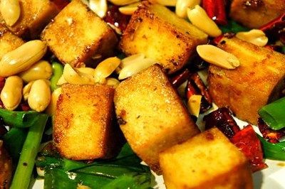 晃晃还不会行走的模样,看得让人好生怜惜,这些全都是老板徐坤廷的宝贝