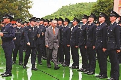 香港前保安局长李少光以公仆经验贡献国家