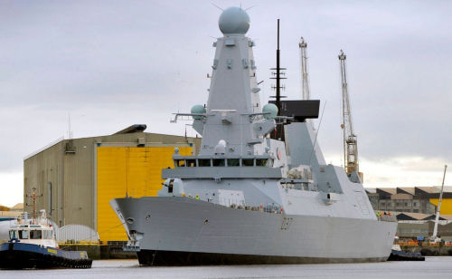 英国45型驱逐舰"邓肯"号进行交付前海试