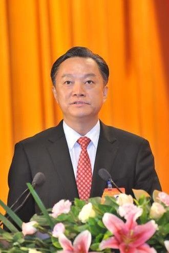 经过会议投票选举,惠州市委书记陈奕威当选为惠州市十一届人