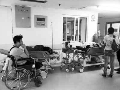 本报讯(记者林雅赖丽蓉黄淑平实习记者余韵珑文/图)昨日早晨6点30分许