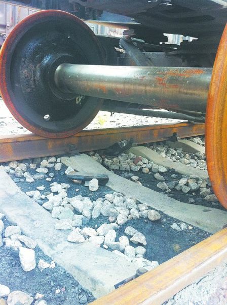 邯郸八旬翁横穿铁路被火车碾轧身亡