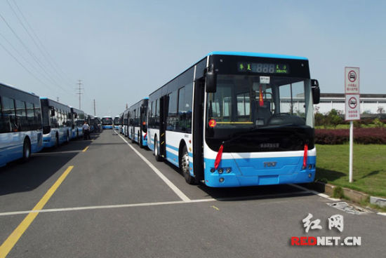 增强线路运力 长沙万众公交新增30台新能源车