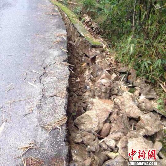 云南盈江地震近4万人受灾当地紧急转移安置8465人