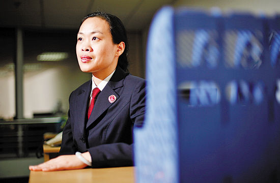 主持人:羊城晚报记者 董柳【人物简介】杨斌,广州市人民检察院检察官