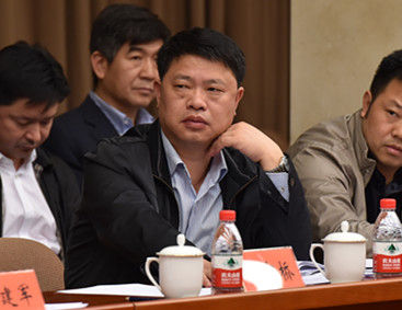 广西网信办主任金化伦加大依法治网力度迫在眉睫