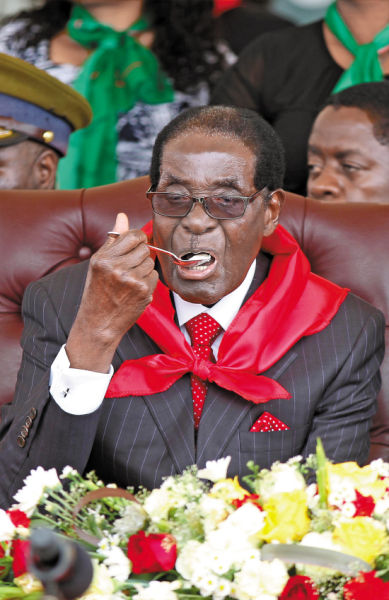 91岁全球最高龄首脑穆加贝庆祝生日_新浪新闻