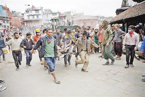 尼泊尔合金砍人图片