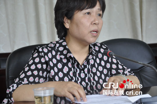 贵阳南明区宣传部长刘永贤谈弘扬榜样精神