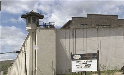 美国最严密监狱遭越狱