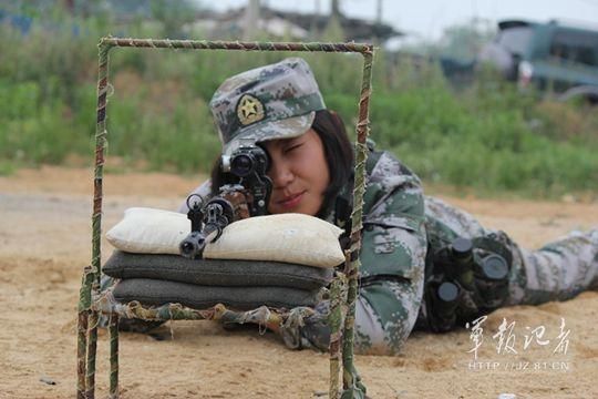 20歲特戰女兵奪冠高難狙擊比武 僅練2個月(圖)