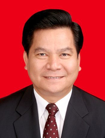 李纪恒任云南省委书记秦光荣另有任用图简历