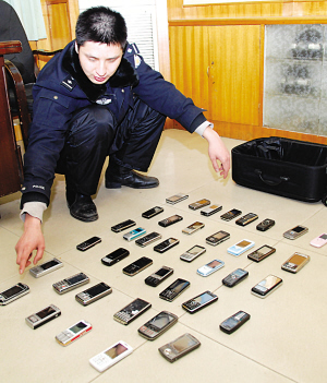 除夕夜疯狂偷手机销赃时露馅终被捉