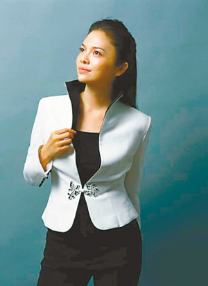 文清央视前知名女主持人文清在当红时期退下主持台