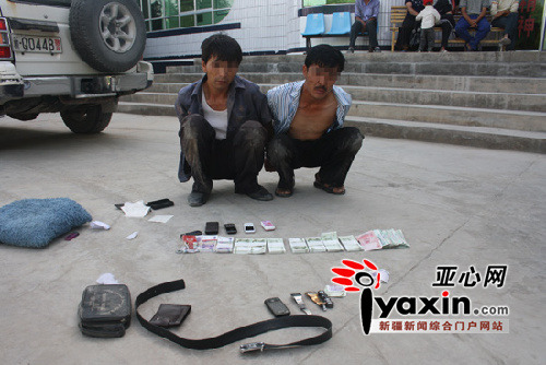 (记者 王前喜 通讯员 唐志文) 8月17日,麦盖提县库尔玛乡红光农场居民