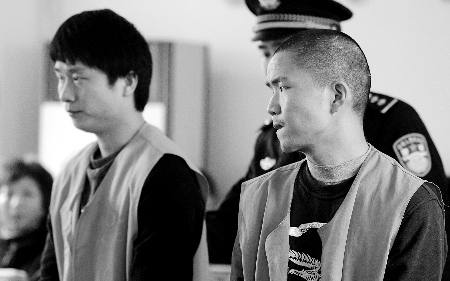 男子为还赌债拉朋友进高档社区绑小孩(图)