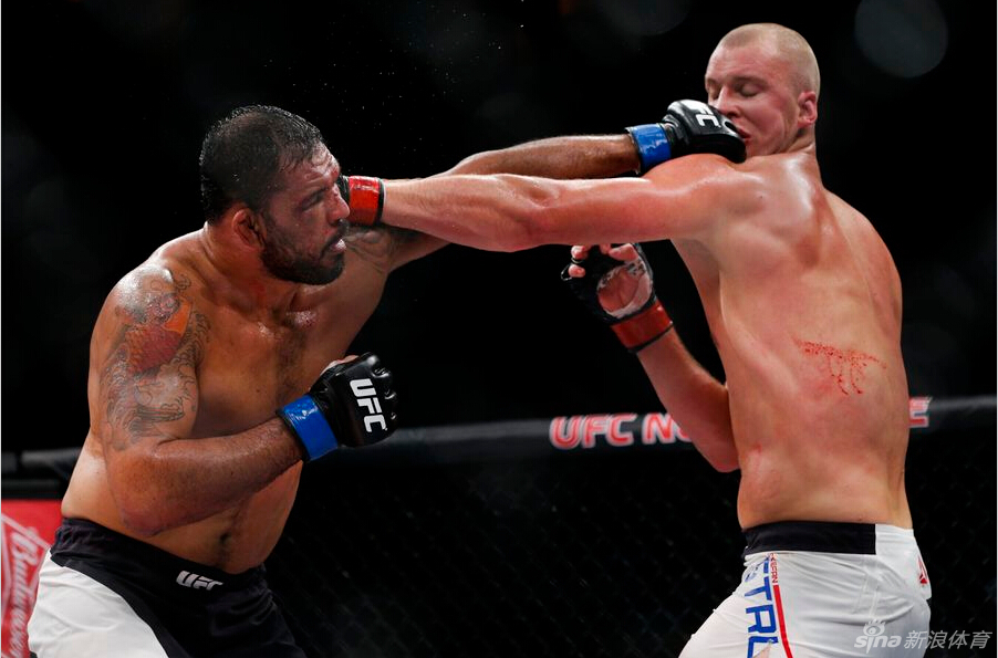 ufc190精彩集锦罗西顶级拳法ko科雷娅