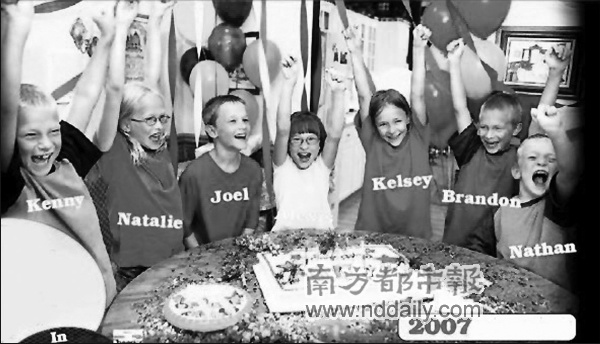 奇迹七胞胎10岁啦_新闻中心_新浪网