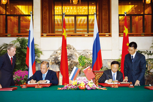 中俄4300多公里边界全线勘定