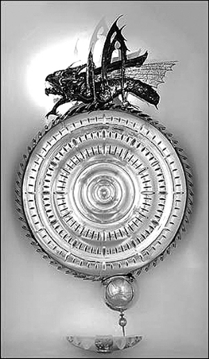 "吞噬"时间的钟