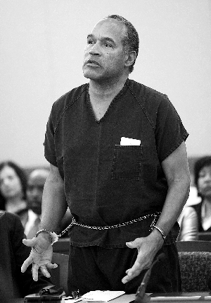 辛普森犯重罪获刑33年