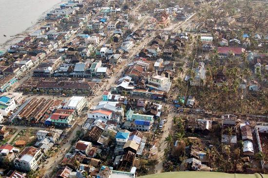 图文缅甸伊洛瓦底省村镇灾后景象