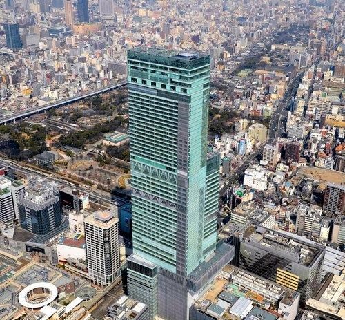 在jr东京车站附近建设完成高达390米的日本最高的超高层国际金融大厦