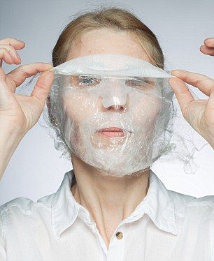 真人实验保鲜膜裹脸毛孔打开皮肤好双语