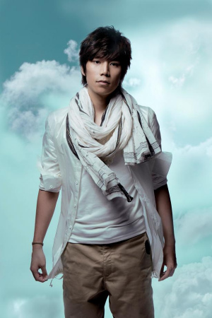 梦64想64家潘裕文顶酷暑拍封面想谈恋爱