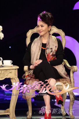 艾敬《光荣绽放》对话田歌:我不喜欢等待