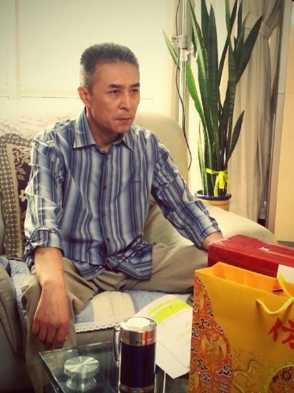 老演员亲情演绎的30集都市时尚情感剧《一半花落一半花开》正在热拍中