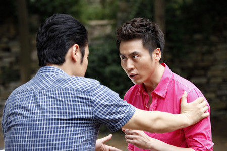 《槐树花开》李昊臻吴秀波对戏《槐树花开》李昊臻剧照《槐树花开》