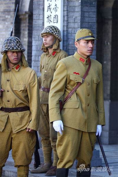 浏览原图 封柏   新浪娱乐讯 由王小康[微博]执导,封柏出演的谍战剧