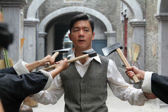 《十里洋场》酣播 邢佳栋硬汉柔情飙演技