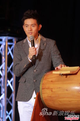 宥胜不介意性向成迷 无暇卸妆随时入睡|宥胜|粉丝见面会|粉丝_新浪娱乐_新浪网