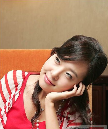 资料图片:韩国女星苏幼珍精美写真(13)