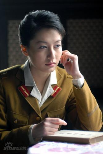 资料图片:电视剧《狐步谍影》精彩剧照(30)